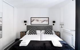 Housingleon - Five Rooms